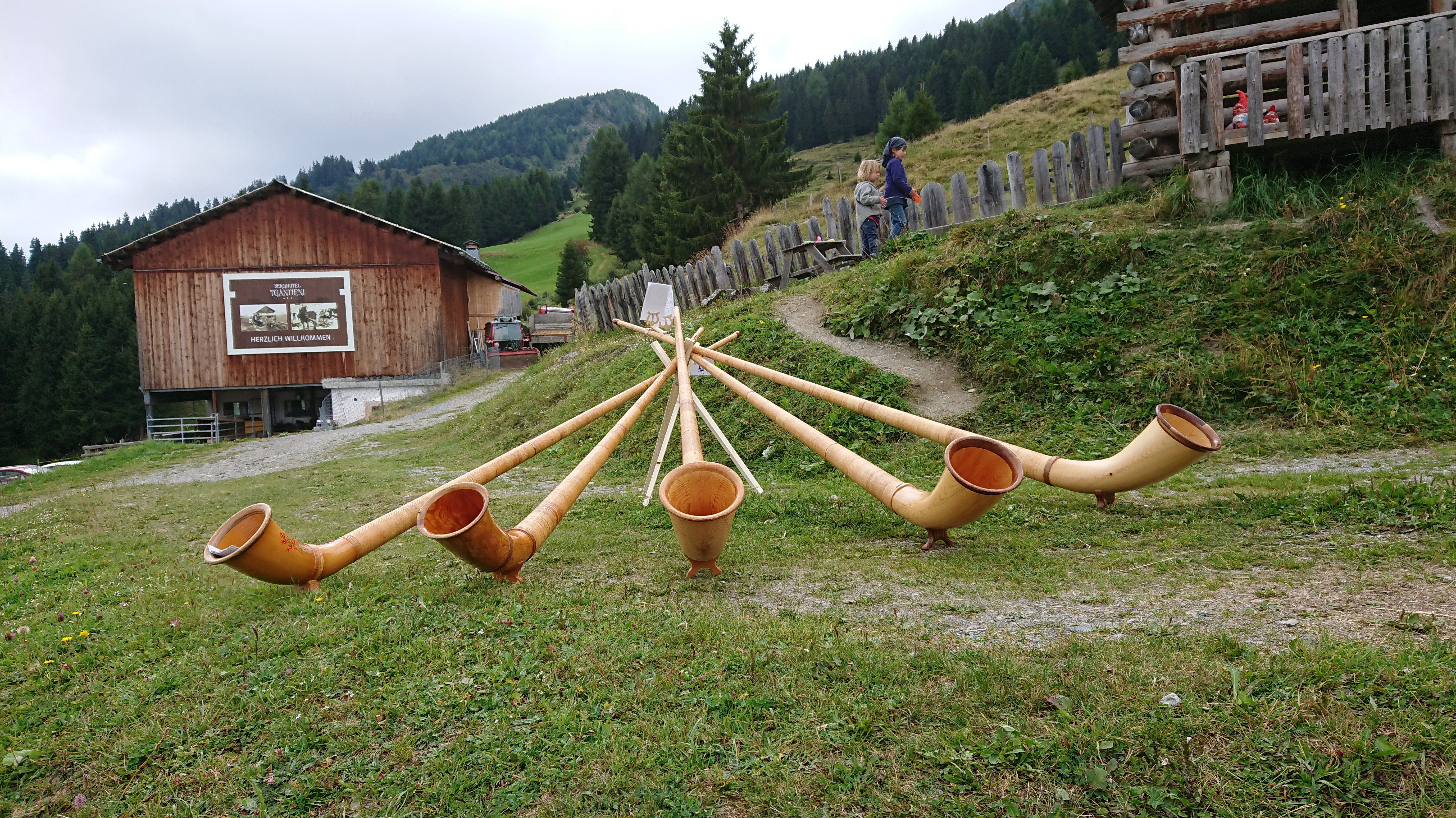 Platzkonzert Tgantieni 2